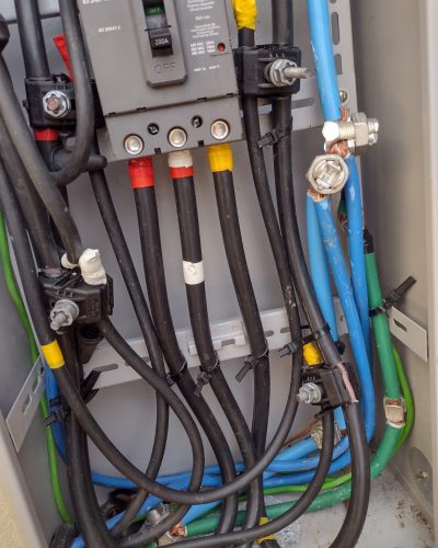 INSTALAÇÕES ELÉTRICA GLK